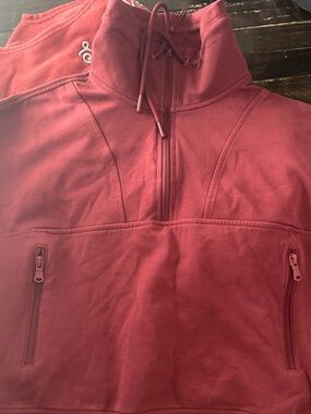 Old Navy Active Dynamic Fleece Pullover in Burgundy